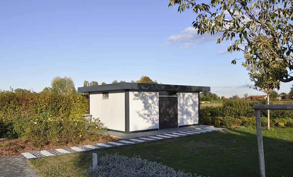casetta-da-giardino-pvc-e-metallo-bologna