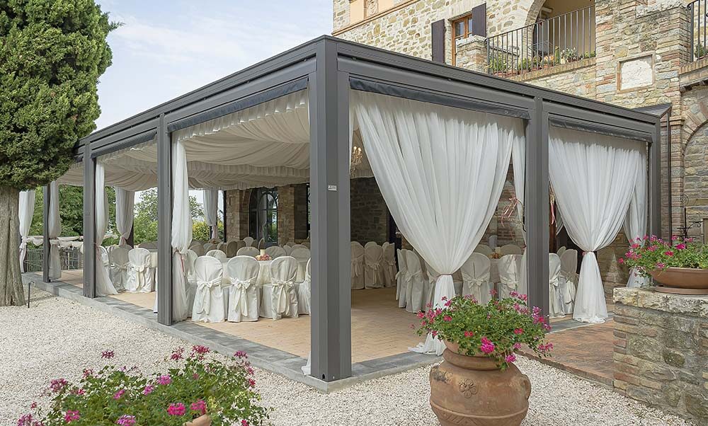 gazebo-in-metallo-per-esterno-ristorante