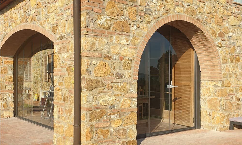 vetrate-ad-arco-per-ristoranti-a-bologna